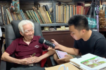 Dr. Wilkinson Daniel Wong Gonzales interviewing a Lannang speaker