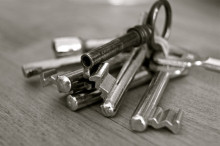 Image of silver skeleton keys on a key ring.
