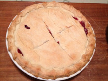 Picture of a double-crusted mock cherry pie